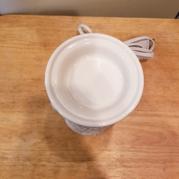 Scentsy Full Size Warmer - Flower Vine - Picture 2 of 5